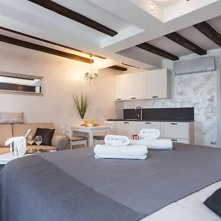 Apartman Royal *